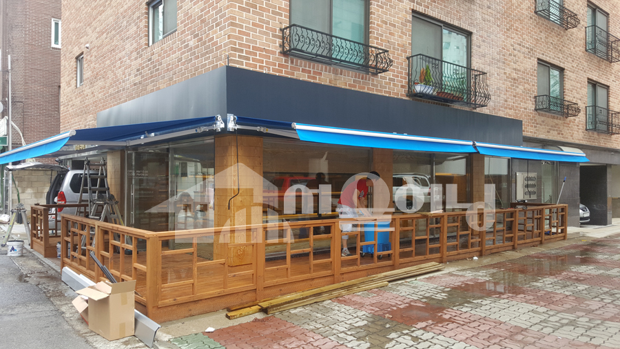 망원동 접이식어닝 시공